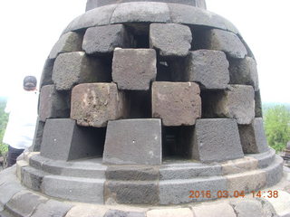 90 994. Indonesia - Borobudur temple