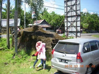109 998. Indonesia - drive to village