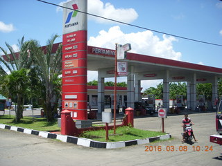 Indonesia - drive back - petrol (gas) station