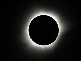 Makassar Straight total solar eclipse by Bill Kramer