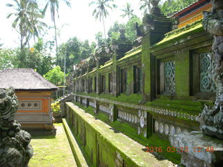 310 99d. Indonesia - Bali - Temple at Bangli