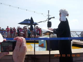 Volendam - King Neptune visit - judge