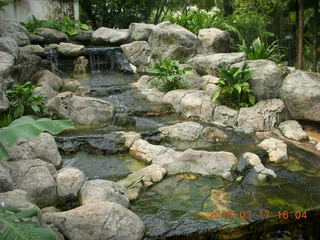 117 99h. Malaysia - Kuala Lumpur - KL Bird Park fish in pond
