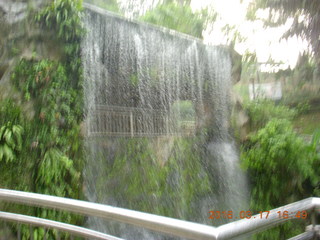 Malaysia - Kuala Lumpur - KL Bird Park - waterfall