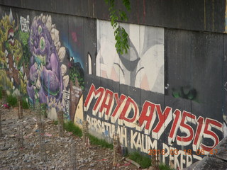37 99j. Malaysia, Kuala Lumpur, Geo Hotel run - canal graffiti