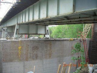 Crum Woods run - cool construction site (there's an eight year old boy in all of us)