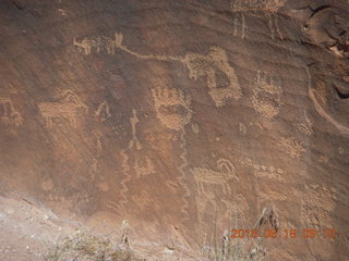 32 9cj. Zeb's dinosaur tour rock art - petroglyphs