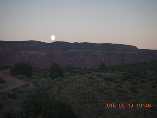 Gateway Canyon Resort - moonrise