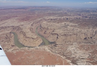 113 9sk. aerial - Cataract Canyon