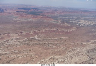 118 9sk. aerial - Canyonlands