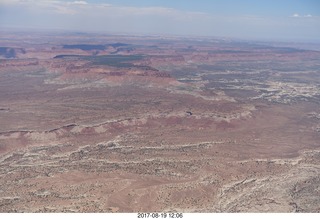 119 9sk. aerial - Canyonlands