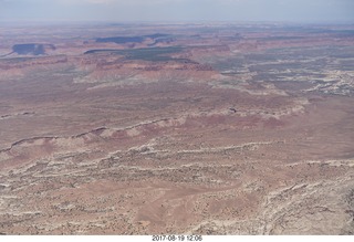 120 9sk. aerial - Canyonlands