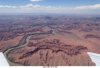 163 9sk. aerial - Canyonlands