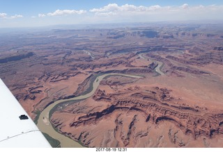 164 9sk. aerial - Canyonlands