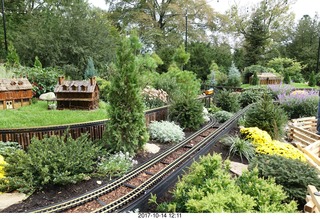 217 9ue. Longwood Gardens - model trains