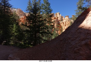 Bryce Canyon National Park hike - Peek-A-Boo trail