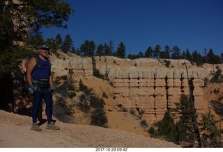 3139 9uv. Bryce Canyon National Park - Fairyland hike + Adam