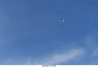 Motown - skydiver