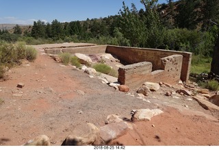 Las Vegas - Red Rock Canyon - thirteen mile drive - Pine Creek Canyon hike - old house foundation