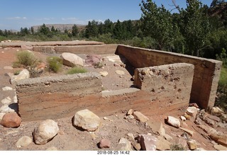 Las Vegas - Red Rock Canyon - thirteen mile drive - Pine Creek Canyon hike - old house foundation