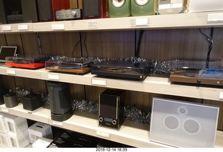 turntable at Best Buy