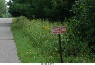 Minnesota - Afton run - sign DO NOT MOW OR SPRAY