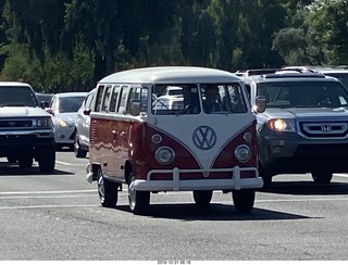Peru - Lima - walk - Volkswagon repair