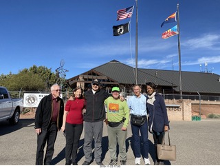 Sedona - Sandi Mnk - pilot crowd