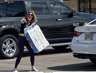 NH2T 5K Kangoo race - Heather and toilet paper