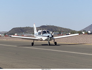 Jerome taxiing N8377W