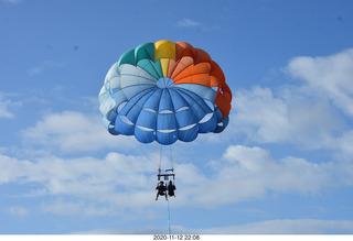 Anthony and Olga - Hawaii - parasailing