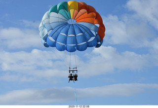 Anthony and Olga - Hawaii - parasailing