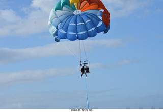 Anthony and Olga - Hawaii - parasailing