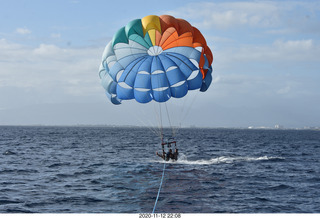 Anthony and Olga - Hawaii - parasailing