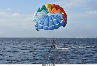 Anthony and Olga - Hawaii - parasailing