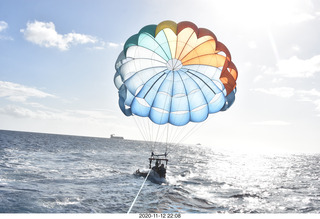 Anthony and Olga - Hawaii - parasailing