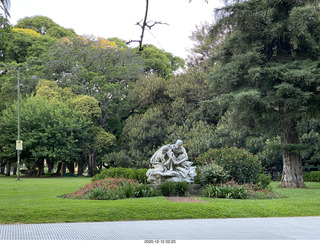 27 a0y. Argentina - Buenos Aires - morning run - monument