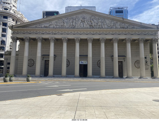 75 a0y. Argentina - Buenos Aires tour - church with eternal flame