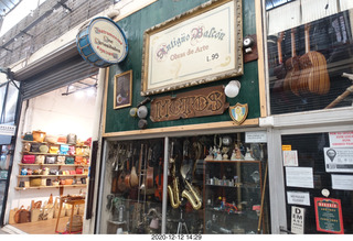 Argentina - Buenos Aires tour - indoor shopping area - music store