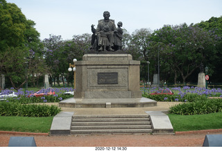 Argentina - Buenos Aires tour - monument