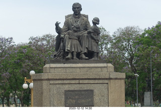 283 a0y. Argentina - Buenos Aires tour - monument