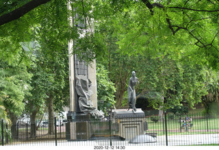 295 a0y. Argentina - Buenos Aires tour - monument - Eva Paron