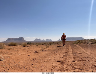 3430 a16. Monument Valley run + Adam