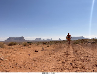 3438 a16. Monument Valley run + Adam