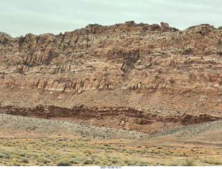 drive to Marble Canyon - power lines