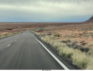 drive to Marble Canyon - power lines