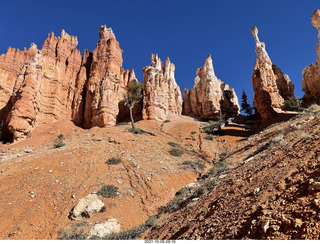 57 a18. Bryce Canyon - Peekaboo hike