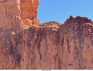 108 a18. Bryce Canyon - Peekaboo hike - rock texture