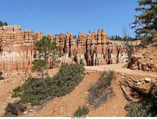 124 a18. Bryce Canyon - Peekaboo hike