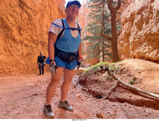 Bryce Canyon - Wall Street hike - Adam